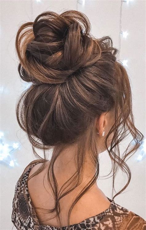 pictures of hair buns|messy bun girl.